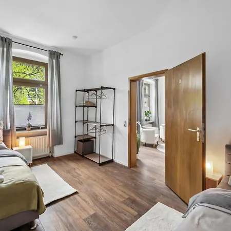 Wupper Ii, Lage Ideal Fuer Geschaeftsleute, Monteure, Familien, 3 Zimmer, Flachbild-tv Apartmán Wuppertal