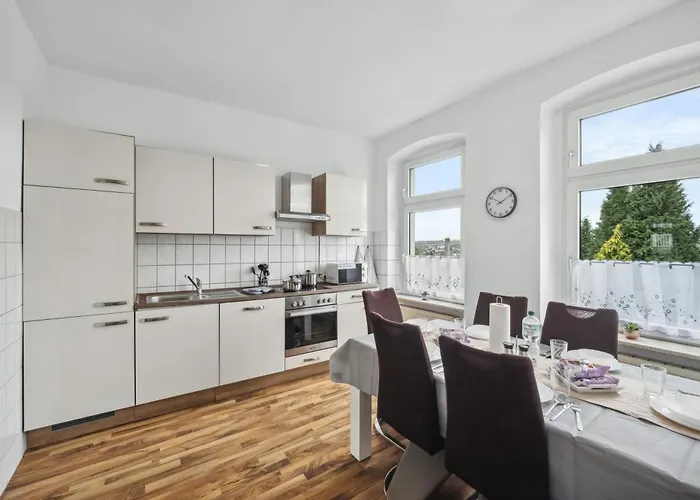 Wupper Ii, Lage Ideal Fuer Geschaeftsleute, Monteure, Familien, 3 Zimmer, Flachbild-tv *